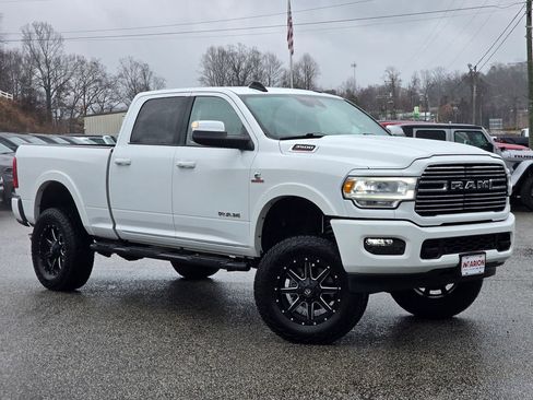 Used 2022 RAM 3500 Laramie image 15