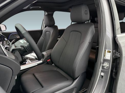 New 2026 Mercedes-Benz GLB 250 image 4