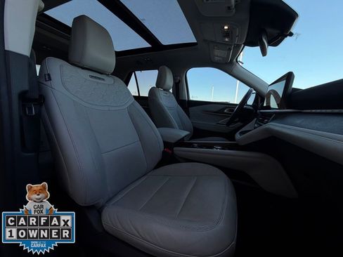 Used 2025 Ford Explorer Platinum w/ LUX Leather Package image 22