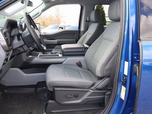 Used 2025 Ford F150 XLT w/ Equipment Group 301A Standard image 12