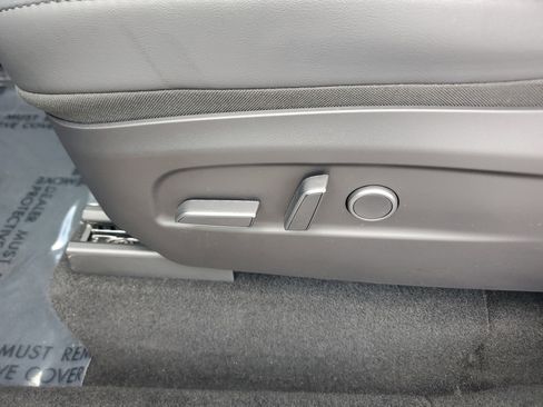 Used 2026 Tesla Model Y Long Range image 23