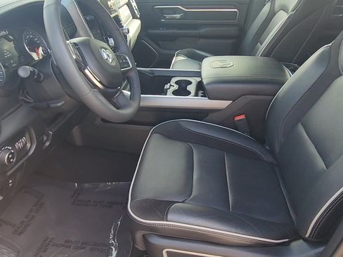 Used 2025 RAM 1500 Laramie w/ Sport Appearance Package AWD/4WD image 18