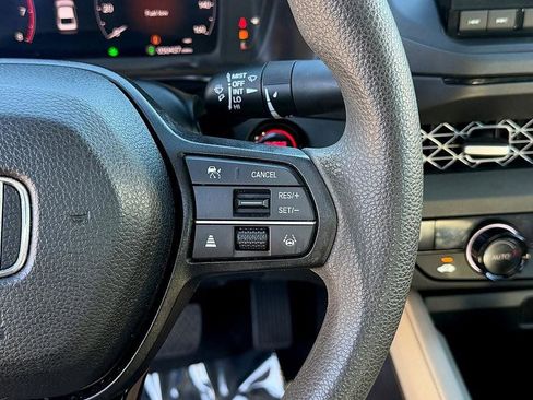 Used 2023 Honda Accord EX image 26