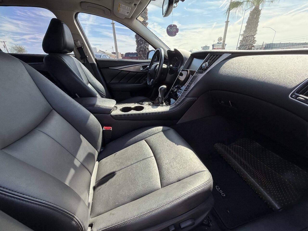 Used 2015 INFINITI Q50 Premium w/ Navigation Package RWD image 14