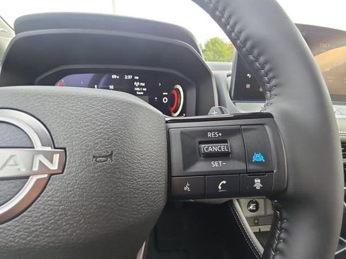 New 2026 Nissan Rogue Platinum image 12