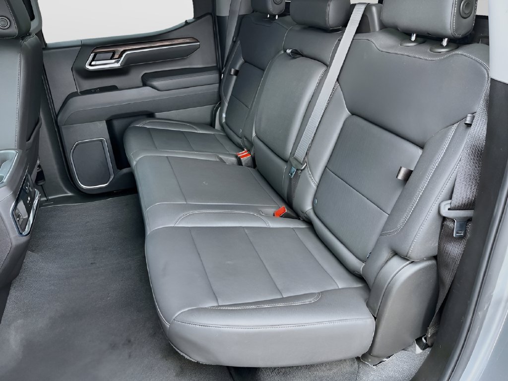 Used 2025 GMC Sierra 1500 SLT w/ SLT Premium Package AWD/4WD image 25