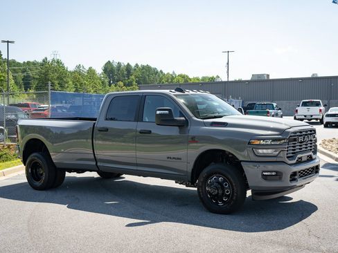 New 2026 RAM 3500 Big Horn AWD/4WD image 12