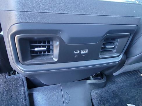 Used 2023 Chevrolet Silverado 1500 LT Trail Boss w/ LT Trail Boss Premium Package AWD/4WD image 21
