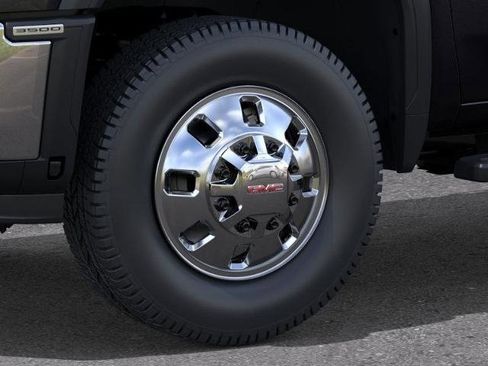 New 2026 GMC Sierra 3500 SLT w/ SLT Premium Package image 9