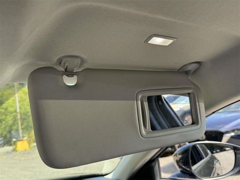 Used 2023 MAZDA CX-30 AWD 2.5 S w/ Premium Package image 32