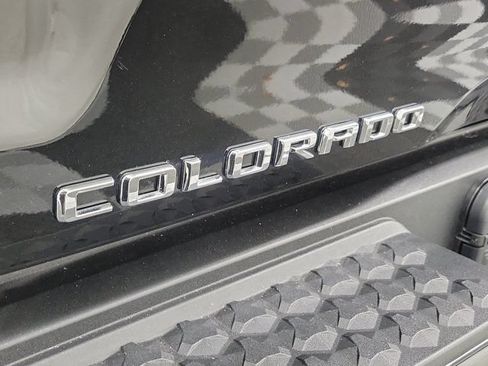 Used 2026 Chevrolet Colorado Z71 AWD/4WD image 7