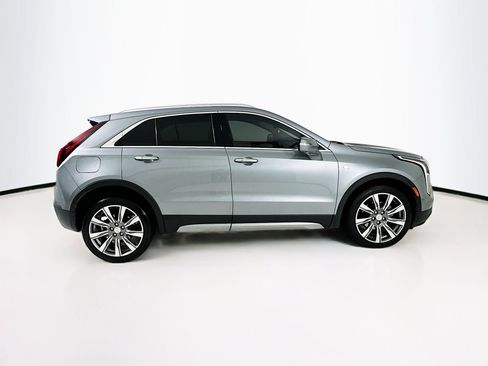 Used 2023 Cadillac XT4 Premium Luxury w/ Enhanced Visibility Package FWD image 9
