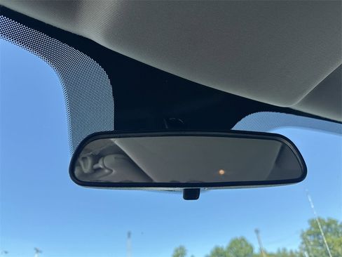 Used 2017 RAM 1500 Express image 24