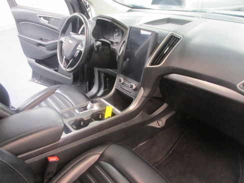 Used 2024 Ford Edge SEL AWD/4WD image 25