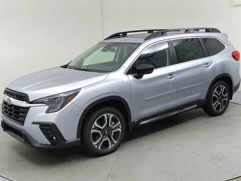New 2025 Subaru Ascent Limited image 4