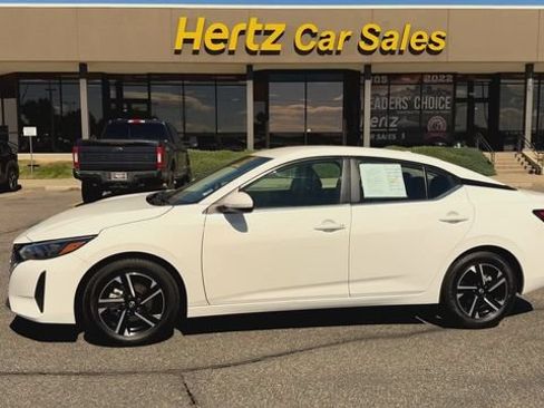 Used 2024 Nissan Sentra SV FWD image 5