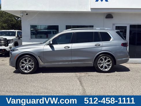 Used 2023 BMW X7 xDrive40i w/ Premium Package AWD/4WD image 9