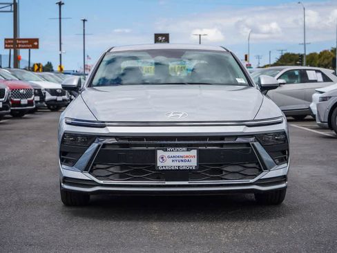 New 2026 Hyundai Sonata SE FWD image 2