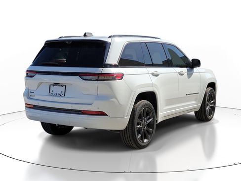 New 2026 Jeep Grand Cherokee Limited Reserve AWD/4WD image 6