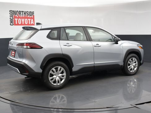 Used 2026 Toyota Corolla Cross L image 4