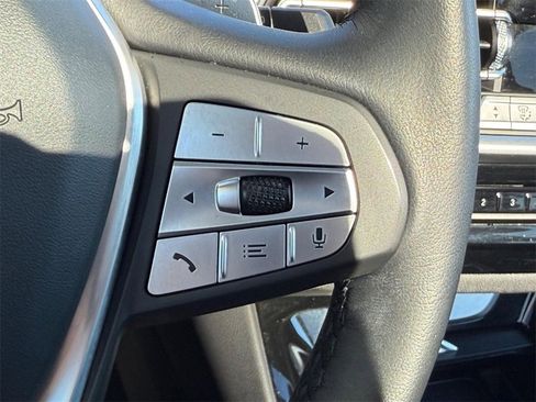 Used 2024 BMW X3 xDrive30i w/ Premium Package image 18