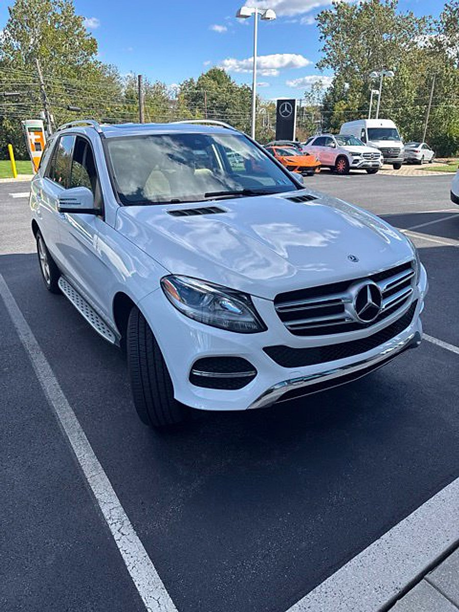 Used 2018 Mercedes-Benz GLE 350 4MATIC image 2