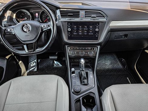 Used 2019 Volkswagen Tiguan SE AWD/4WD image 33