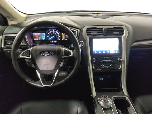 Used 2020 Ford Fusion SEL image 22