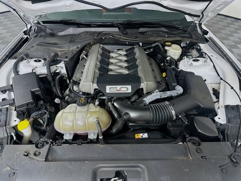 Used 2016 Ford Mustang GT Premium w/ Equipment Group 401A RWD image 29