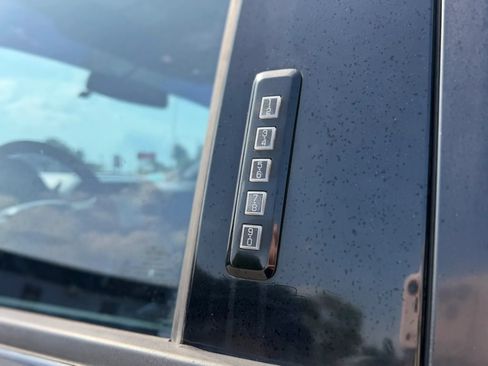 Used 2018 Ford F150 XLT w/ Equipment Group 302A Luxury RWD image 12