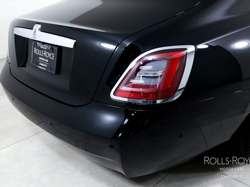 Certified 2022 Rolls-Royce Ghost AWD/4WD image 40