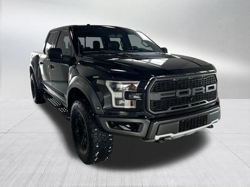 Used 2018 Ford F150 Raptor w/ Equipment Group 802A Luxury image 2