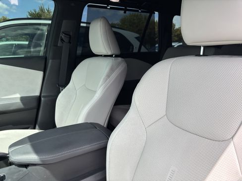 Used 2025 Lexus TX 350 AWD w/ Technology Package image 17