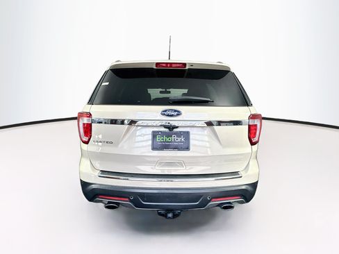 Used 2018 Ford Explorer Limited FWD image 7