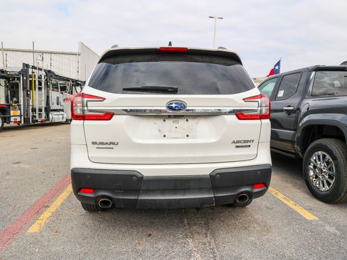 Used 2023 Subaru Ascent Touring image 8
