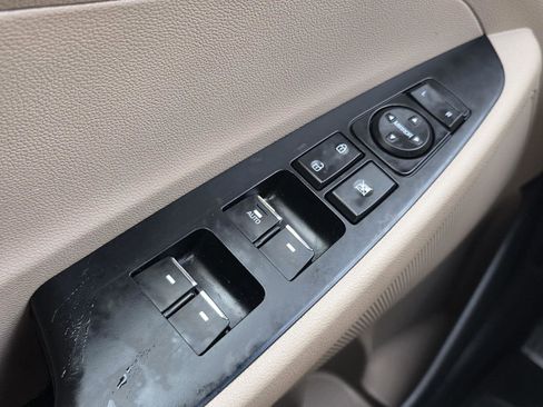 Used 2016 Hyundai Tucson Limited FWD image 8