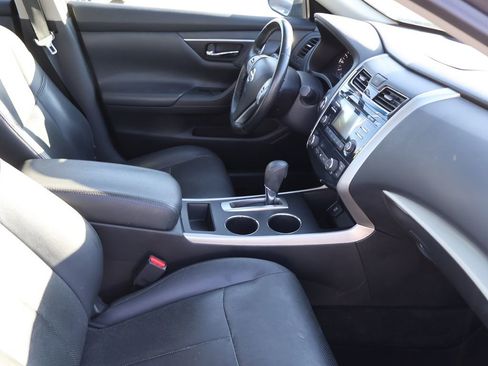 Used 2015 Nissan Altima 2.5 SV image 12