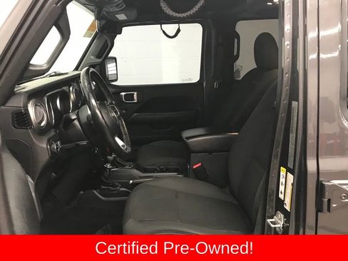 Certified 2020 Jeep Gladiator Overland image 12