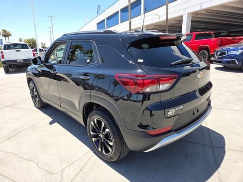 Certified 2023 Chevrolet TrailBlazer LT w/ Convenience Package FWD image 4