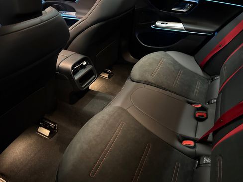 New 2026 Mercedes-Benz E 53 AMG e 4MATIC Sedan image 24