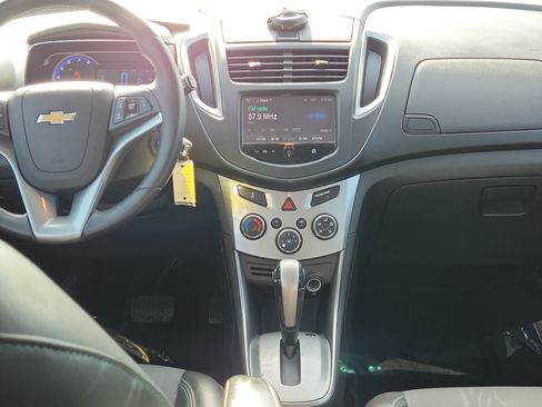 Used 2016 Chevrolet Trax LT w/ LT Convenience Package FWD image 15