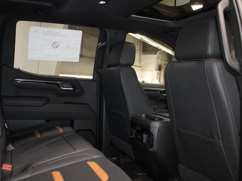 New 2026 GMC Sierra 1500 AT4 w/ AT4 Premium Package image 25