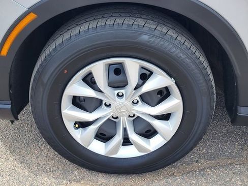 Used 2025 Honda CR-V LX image 9