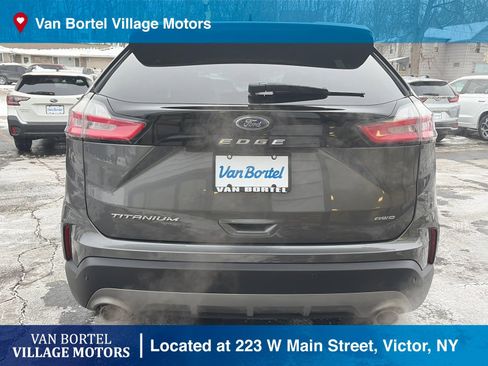 Used 2022 Ford Edge Titanium image 7