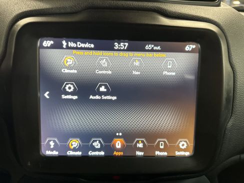 Used 2022 Jeep Renegade Latitude w/ Convenience Group AWD/4WD image 21