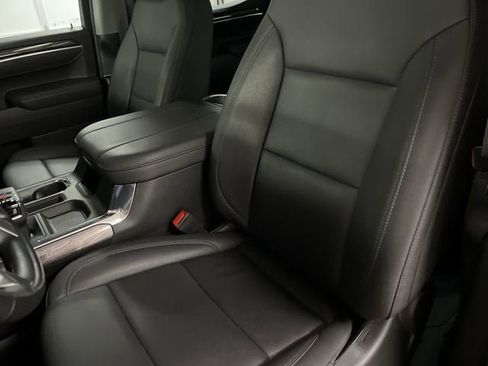 Used 2025 Chevrolet Silverado 1500 LTZ w/ LTZ Premium Package AWD/4WD image 20
