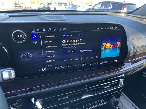 Used 2025 Chevrolet Traverse RS w/ LPO, Floor Liner Package image 16