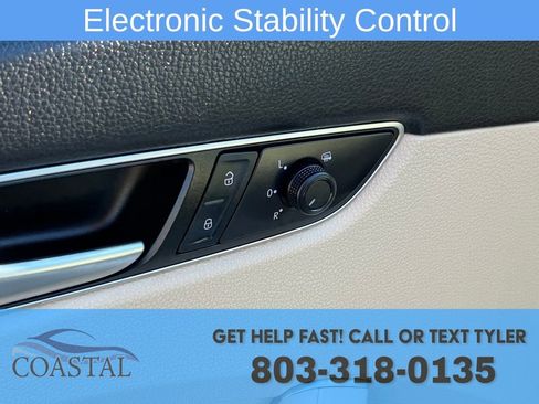 Used 2018 Volkswagen Passat 2.0T R-Line image 8