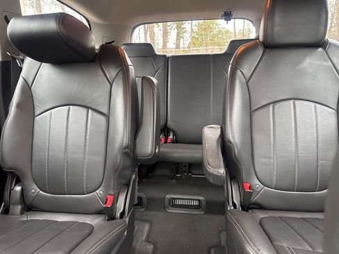 Used 2016 Buick Enclave Leather w/ Trailering Package image 12