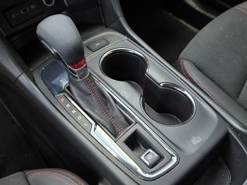 Used 2024 Chevrolet Equinox RS FWD image 21